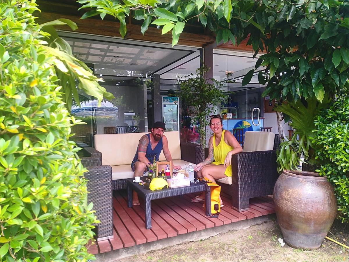 Billabong Hotel And Cafe Baan Tai Exterior photo