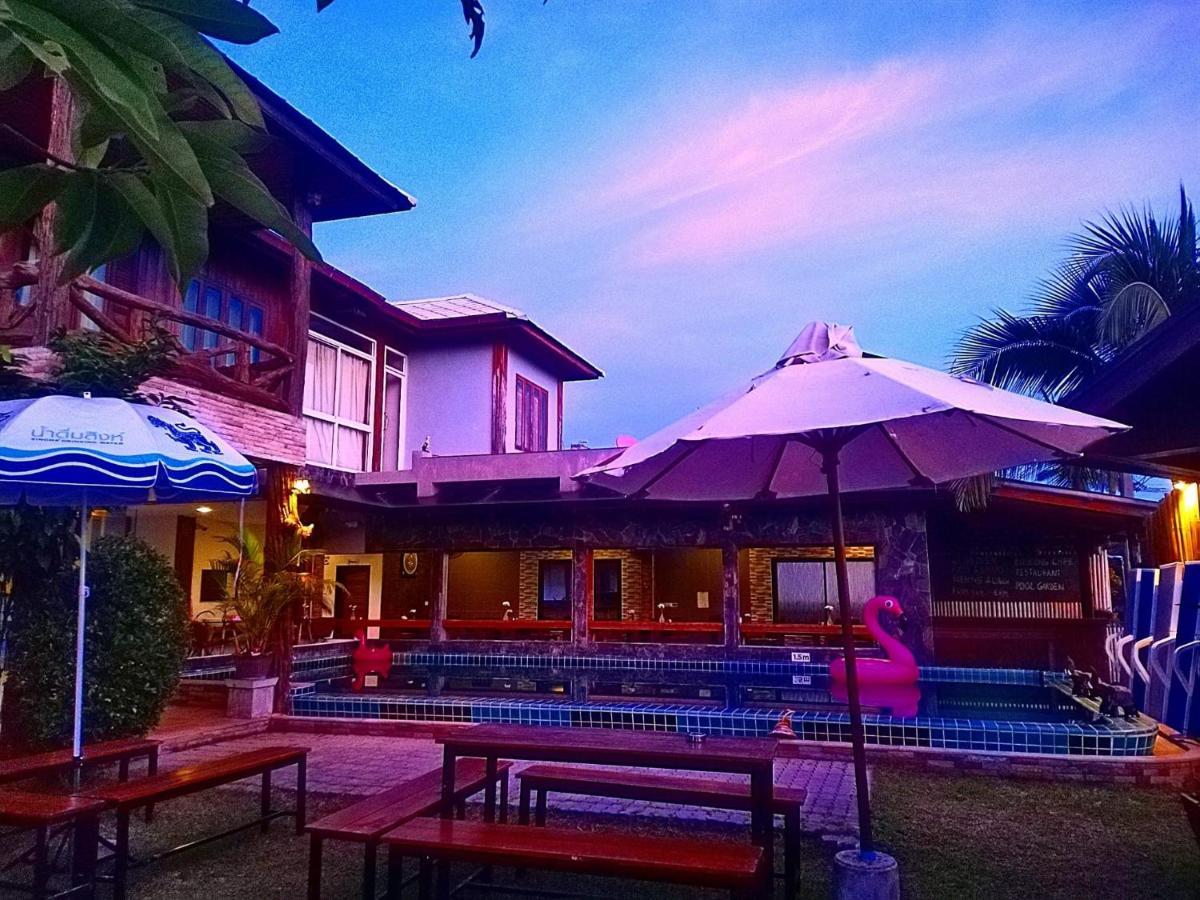 Billabong Hotel And Cafe Baan Tai Exterior photo