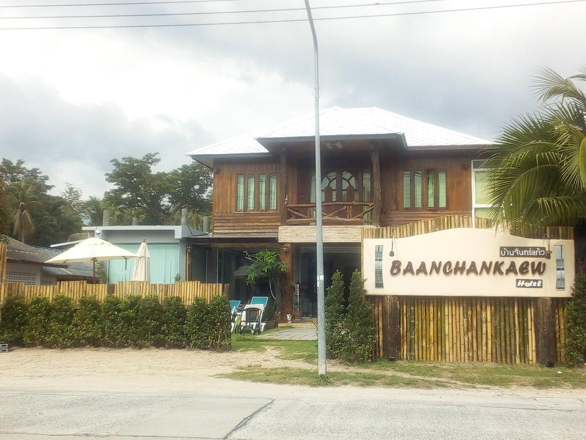 Billabong Hotel And Cafe Baan Tai Exterior photo