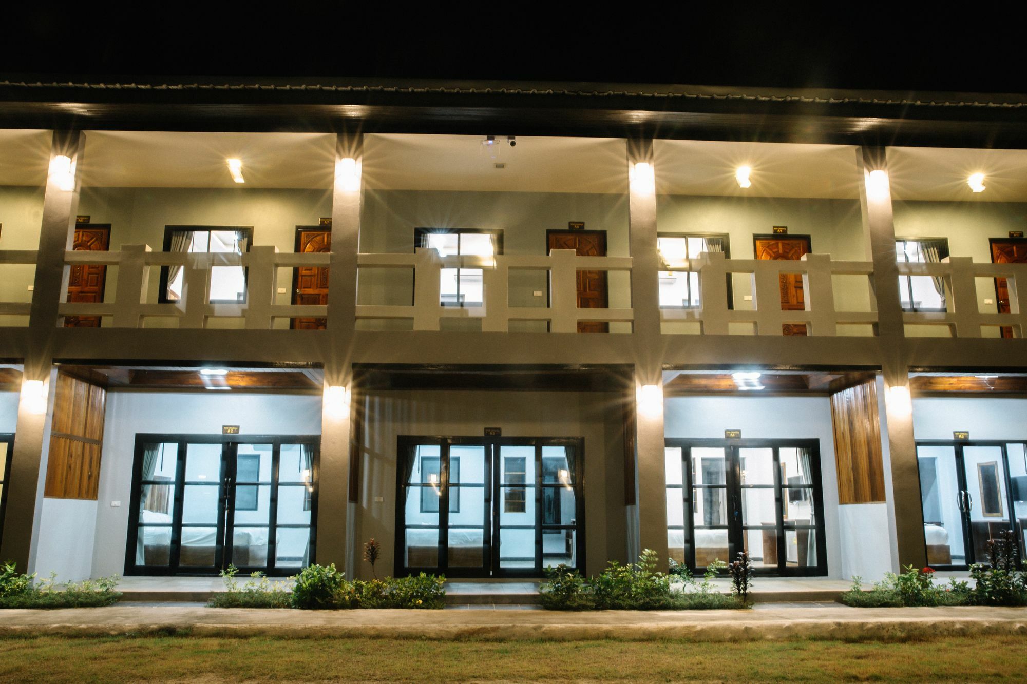 Billabong Hotel And Cafe Baan Tai Exterior photo